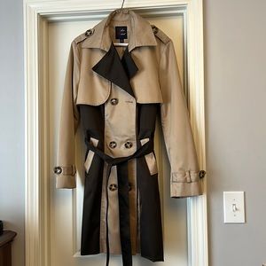 Beautiful Eden Court coat new without tags tan/brown size L